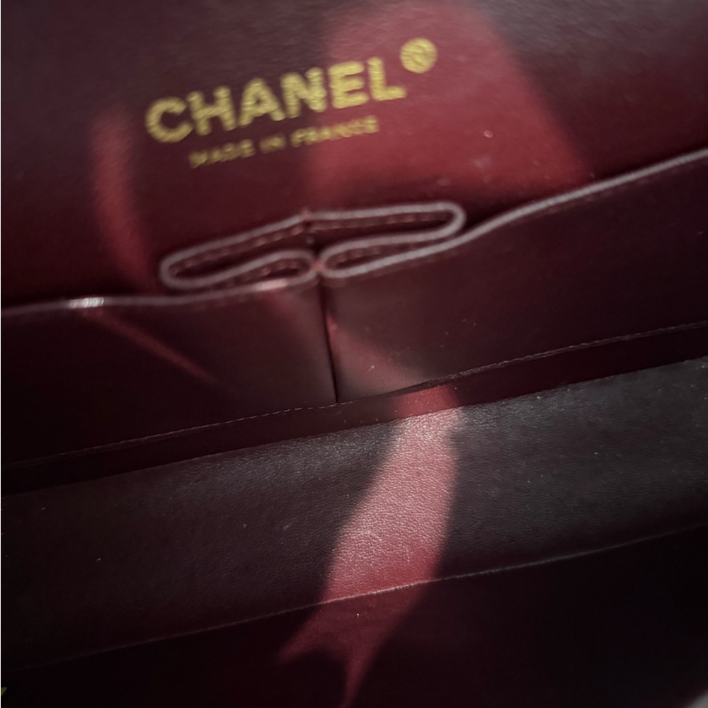 *AUTHENTIC* CHANEL medium classic flap - image 7